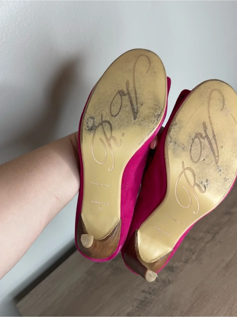 Roger Vivier Fuchsia Pink Suede Buckle Trompette Pump Heels Vintage